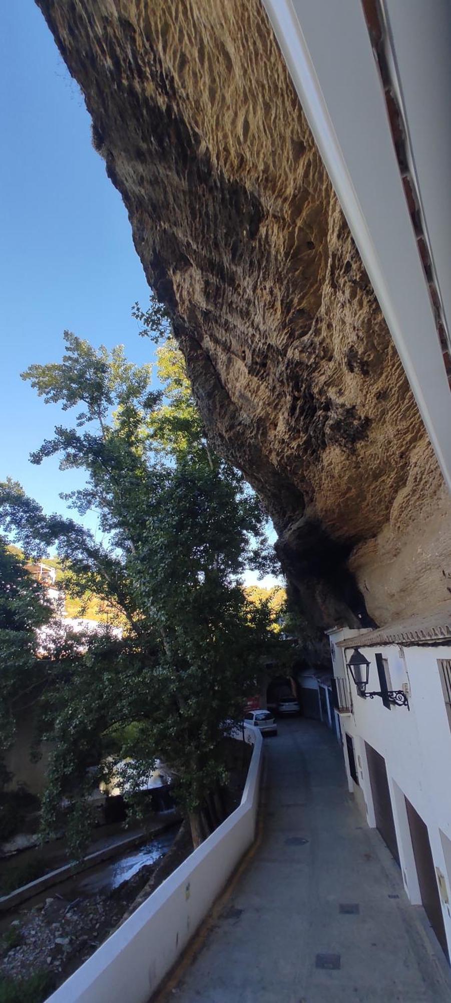 Casa Cueva Las Chicas Del Puente Setenil De Las Bodegas Bagian luar foto